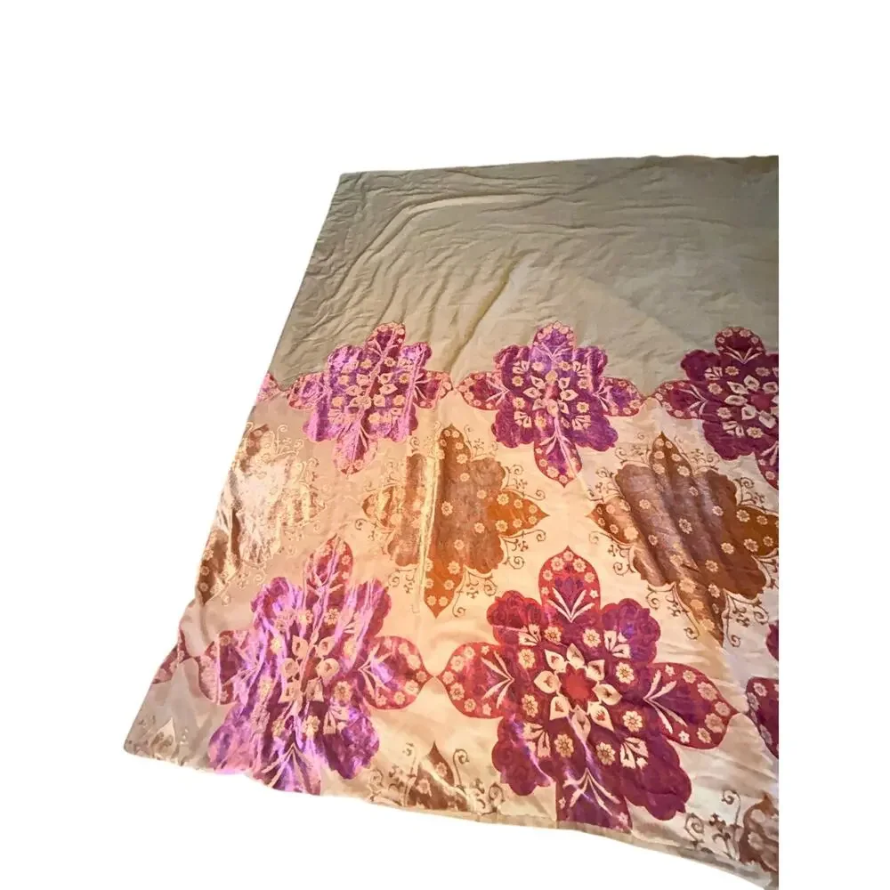 Tallulah Collection by Kevin O’Brien king size duvet cover